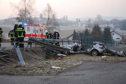 (2011) Verkehrsunfall nach Auhof